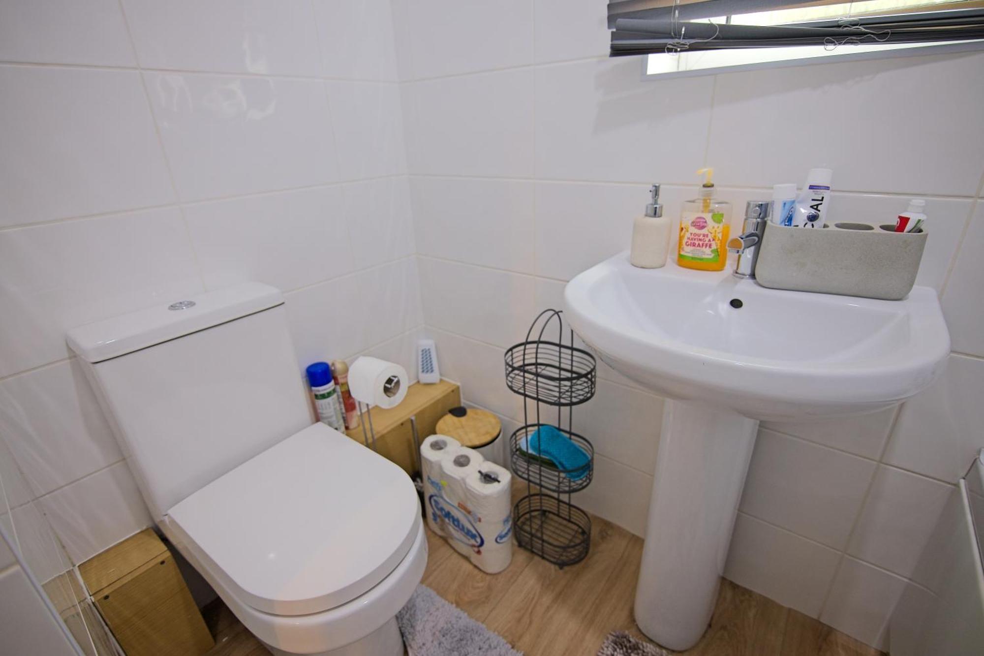 Stylish Five Star Rated Apartment